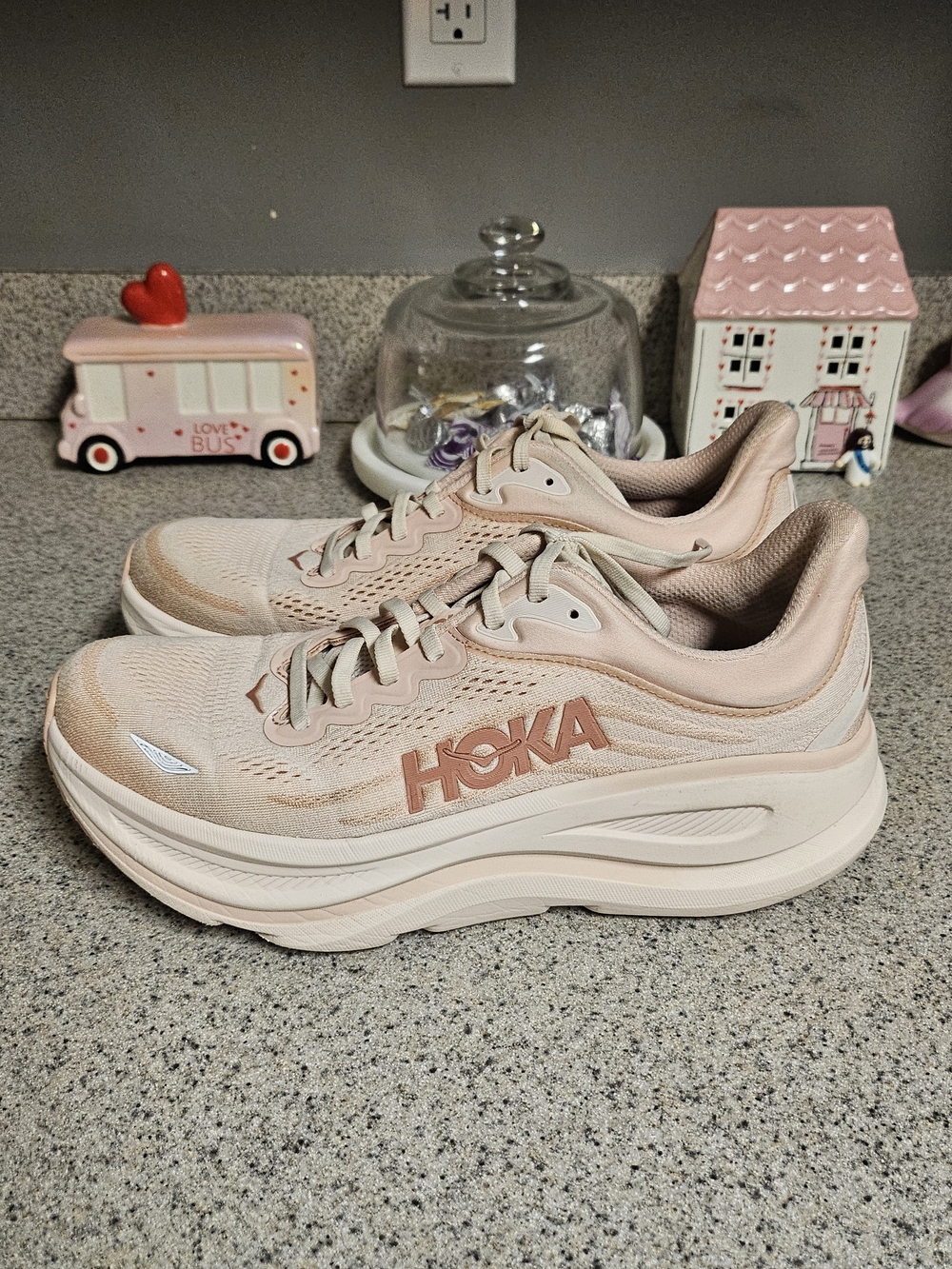 HOKA  BONDI 9 Women's Pink Athletic Running Shoes